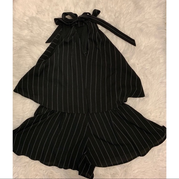 Listicle Black Halter Romper - Picture 4 of 6